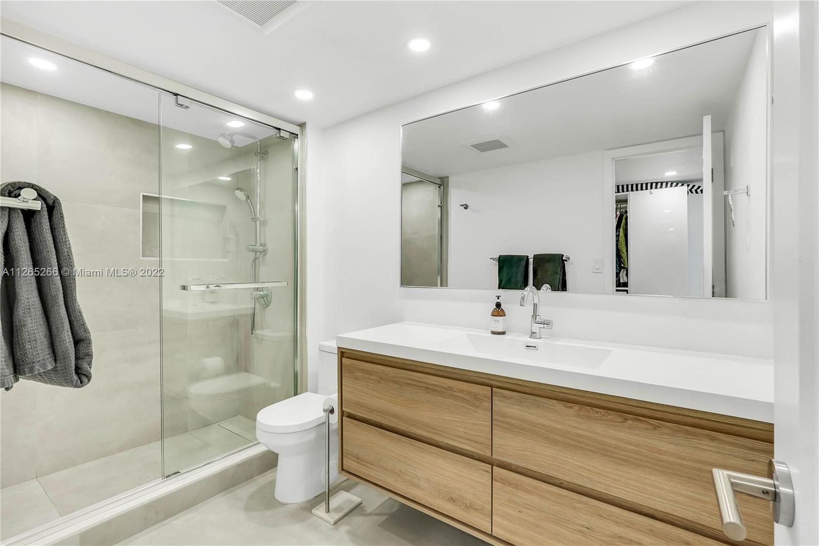 780 NE 69th St Unit: 1108