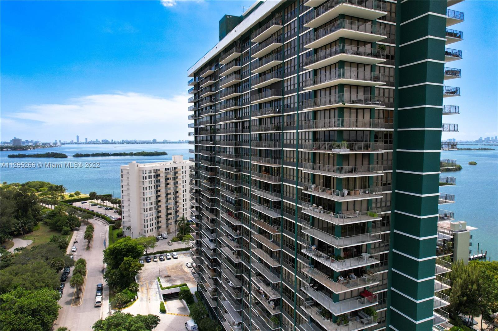780 NE 69th St Unit: 1108