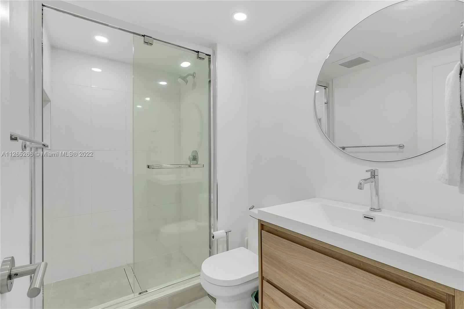 780 NE 69th St Unit: 1108