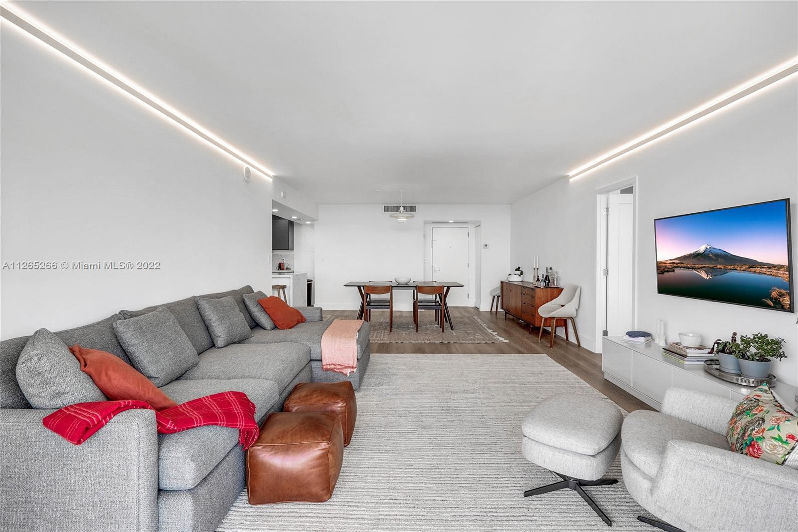 780 NE 69th St Unit: 1108