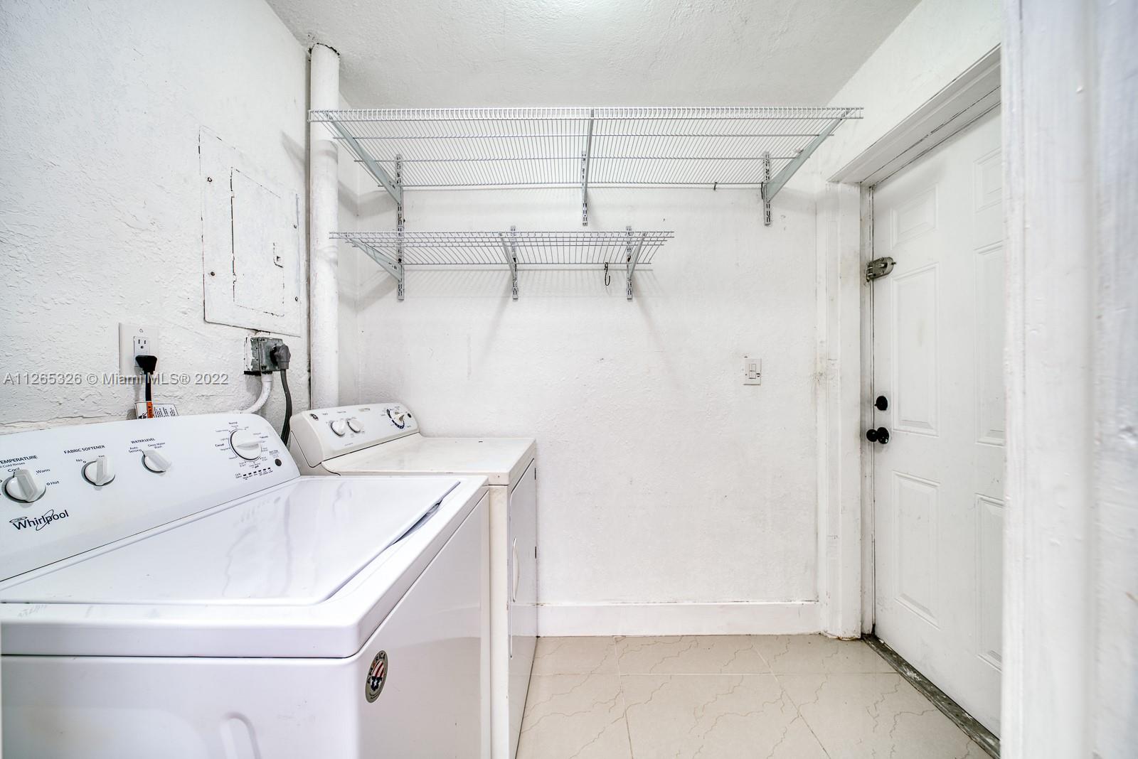 1200 NW 102nd St Unit: 1202