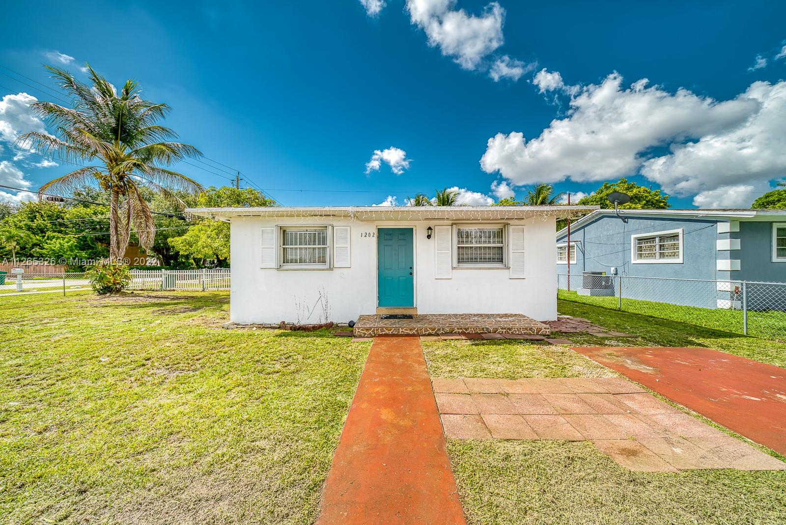 1200 NW 102nd St Unit: 1202