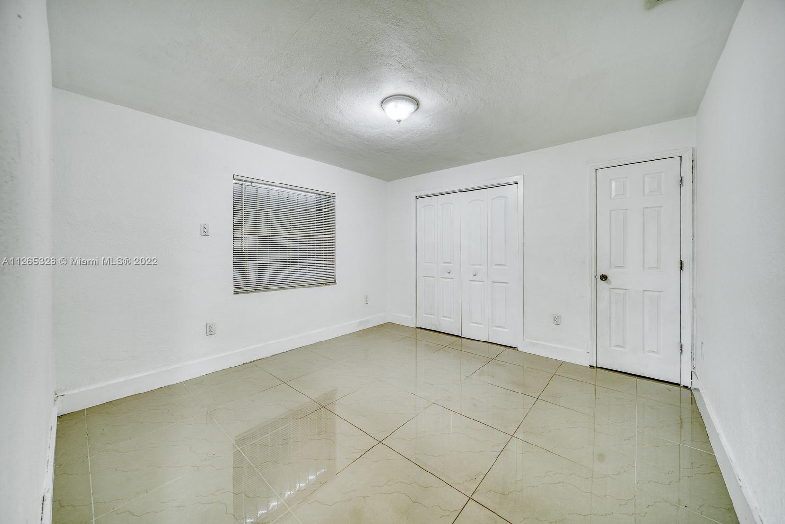 1200 NW 102nd St Unit: 1202