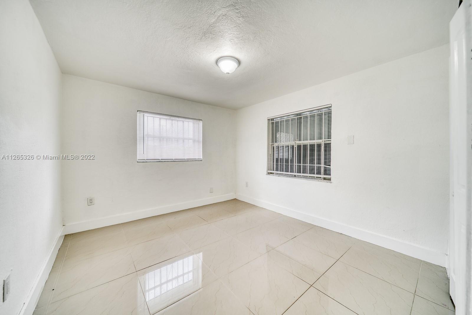 1200 NW 102nd St Unit: 1202