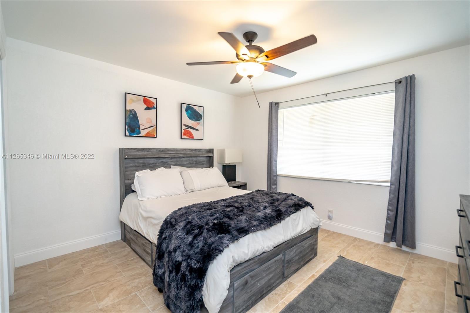 2400 Lincoln St Unit: 2 EAST