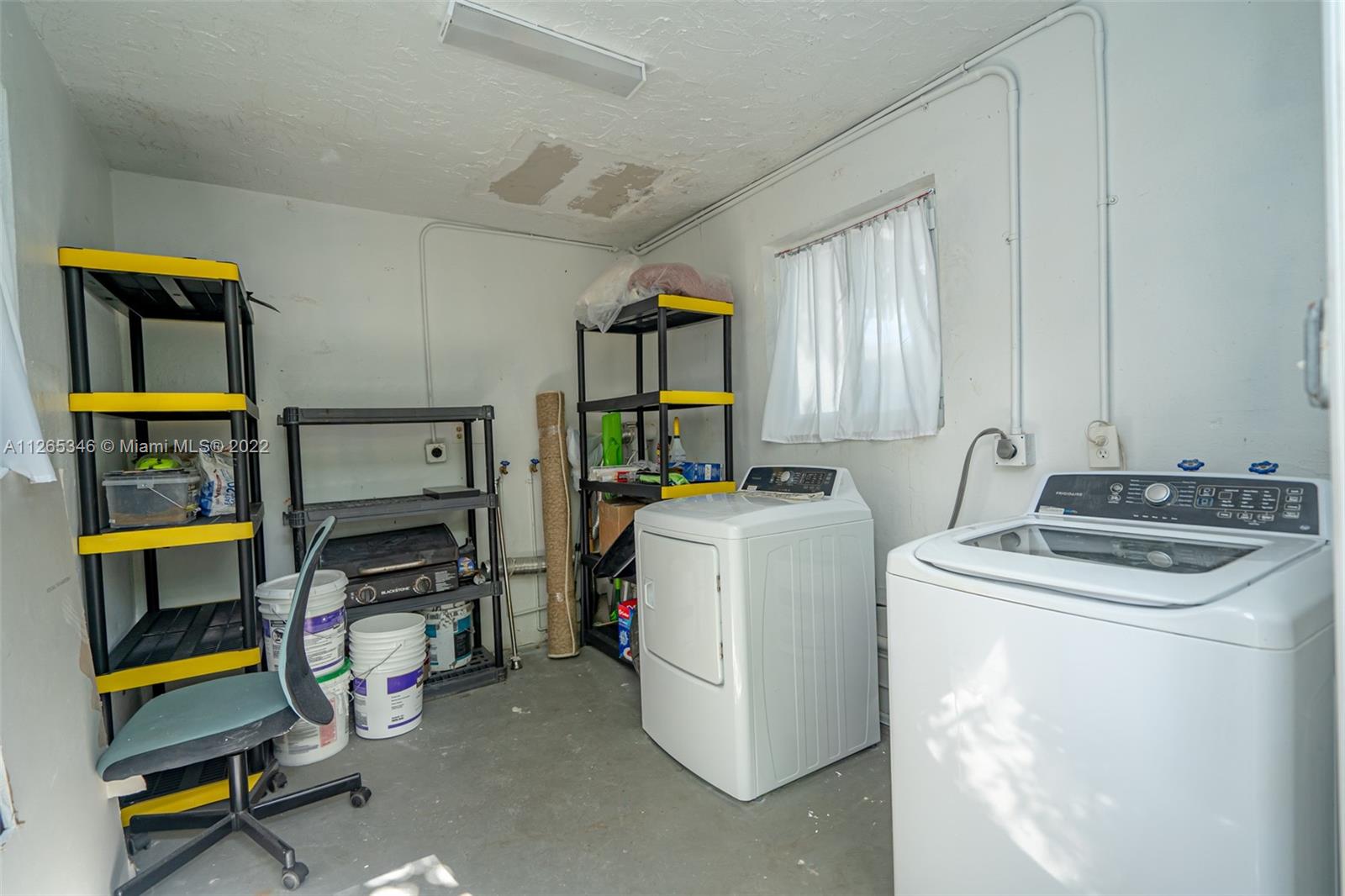 2400 Lincoln St Unit: 2 EAST