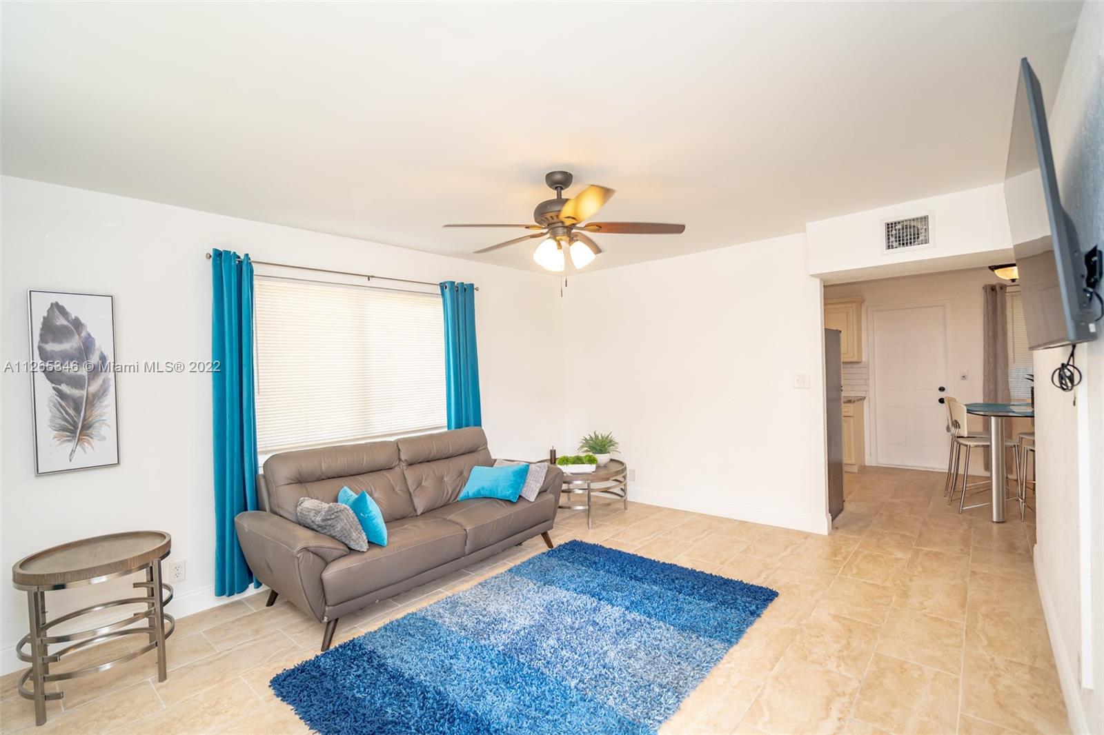 2400 Lincoln St Unit: 2 EAST