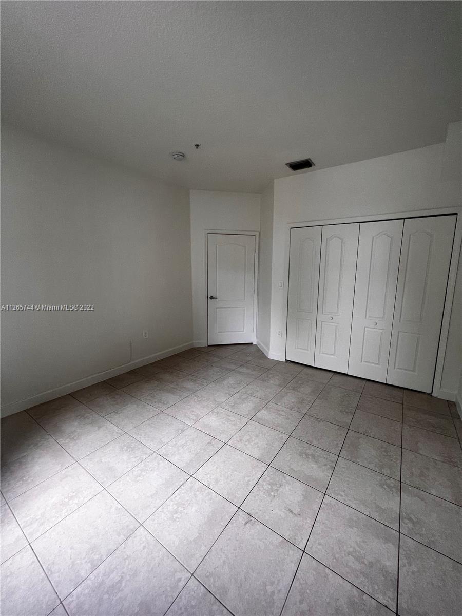 17800 NW 73rd Ave Unit: 104-21