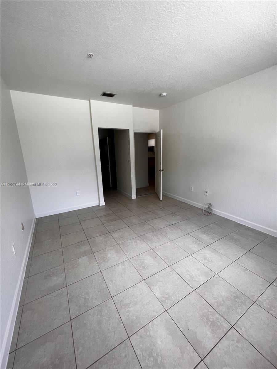 17800 NW 73rd Ave Unit: 104-21