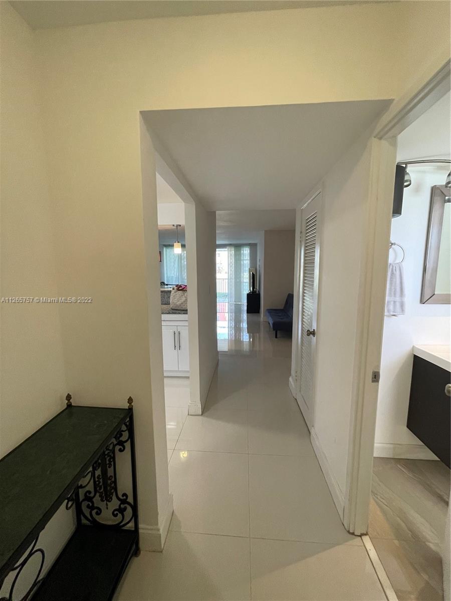 1710 NE 191st St Unit: 112-3