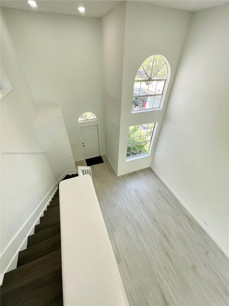 239 NW 107th Ave