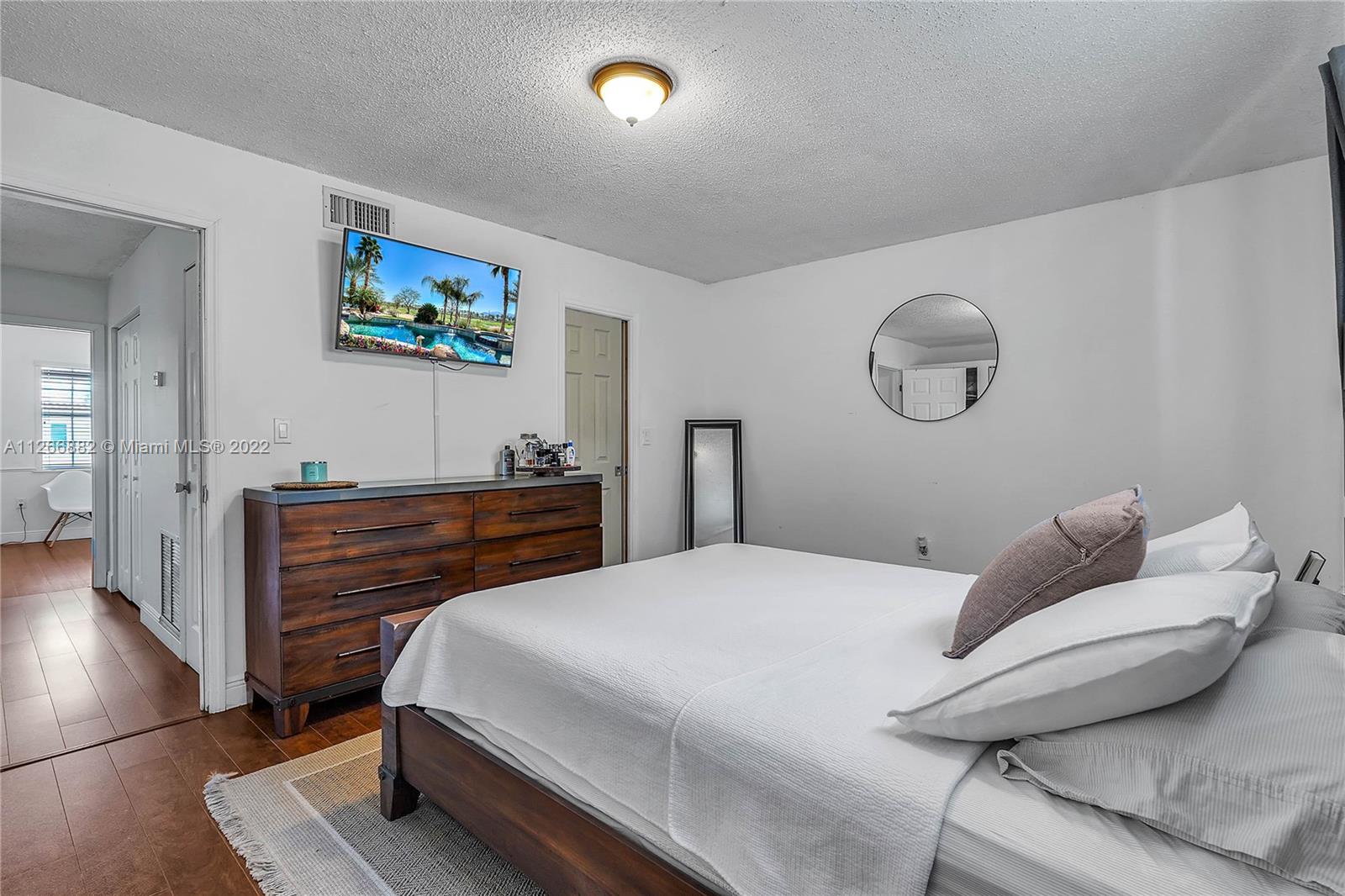5466 NW 170th Ter Unit: 5466