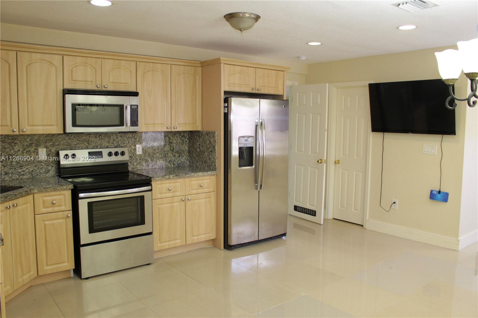 2141 NW 49th St