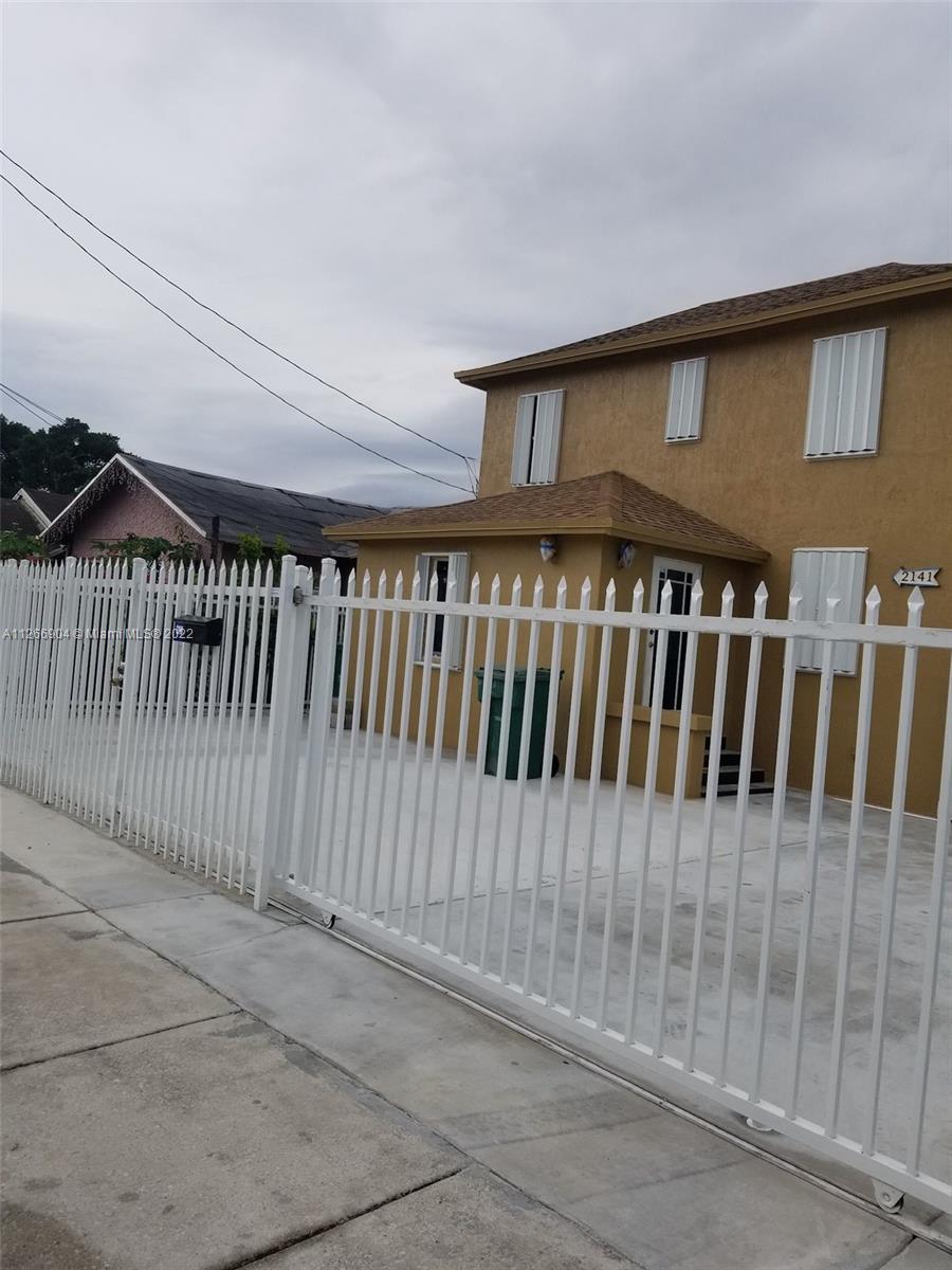 2141 NW 49th St