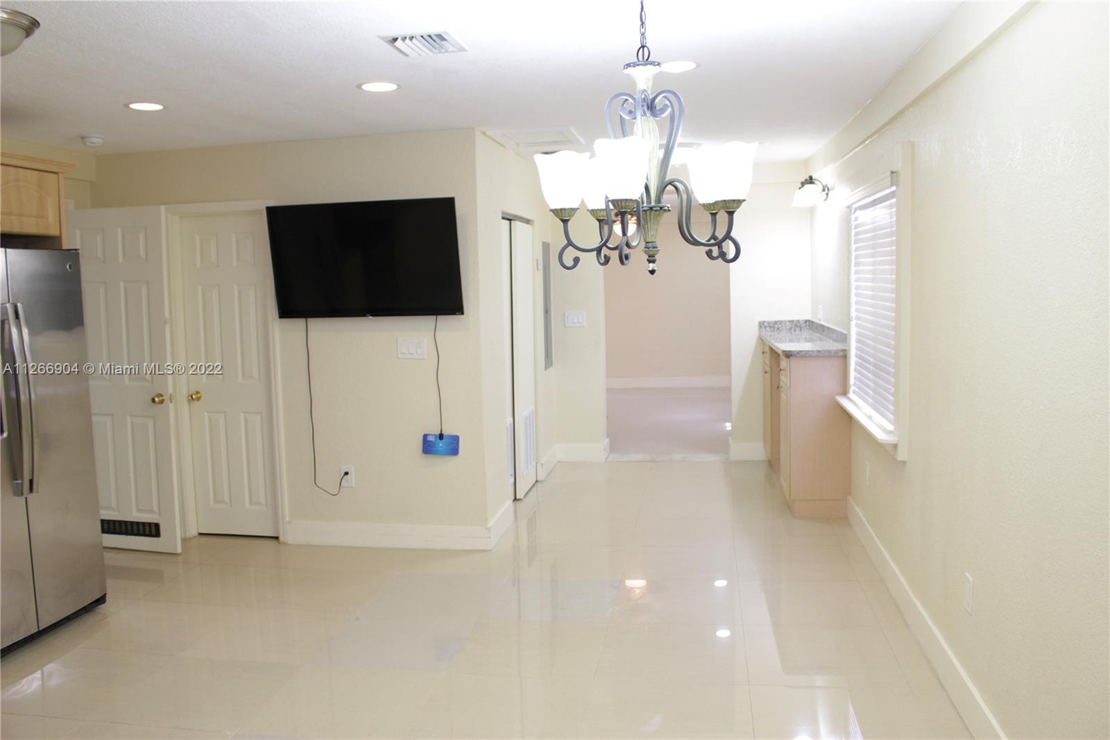 2141 NW 49th St