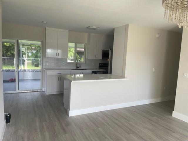 1211 NW 18th St