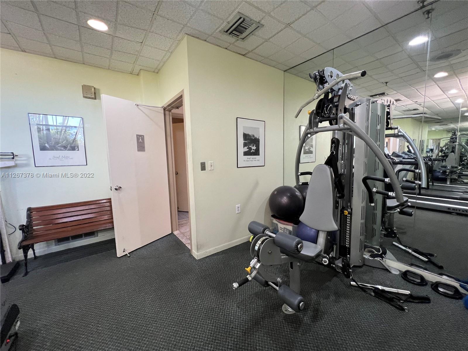 900 NE 195th St Unit: 507