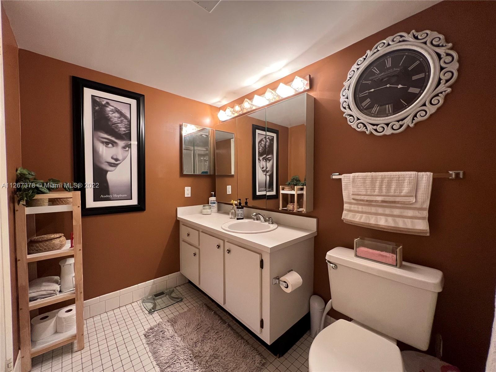900 NE 195th St Unit: 507
