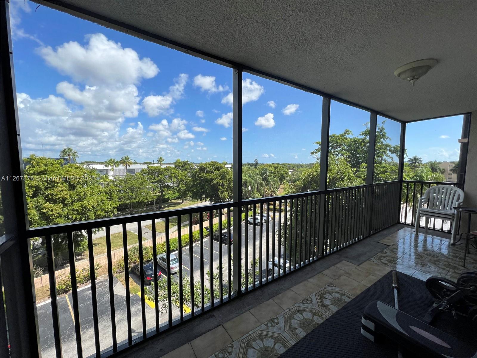 900 NE 195th St Unit: 507