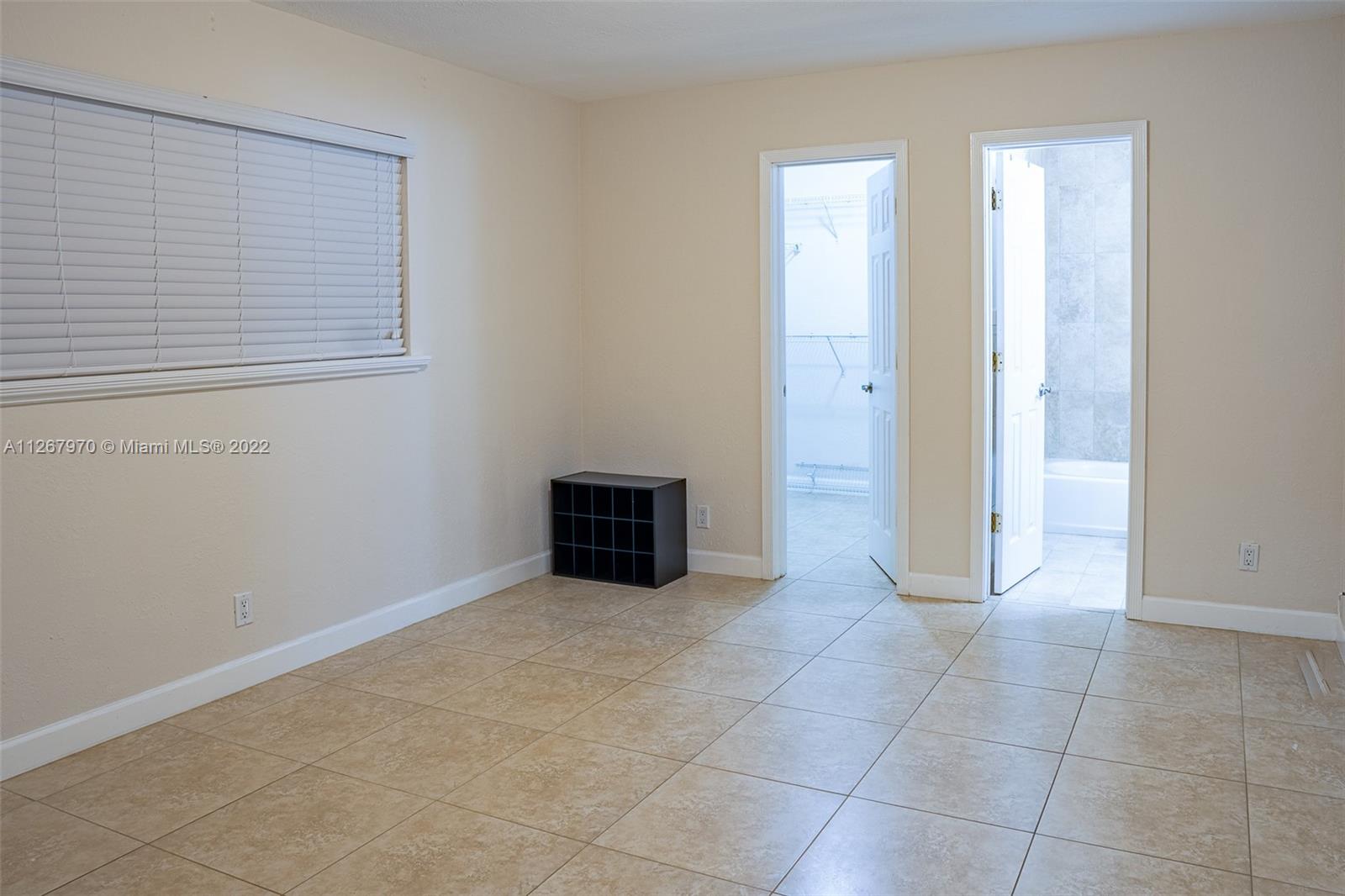 2100 N 55th Ave