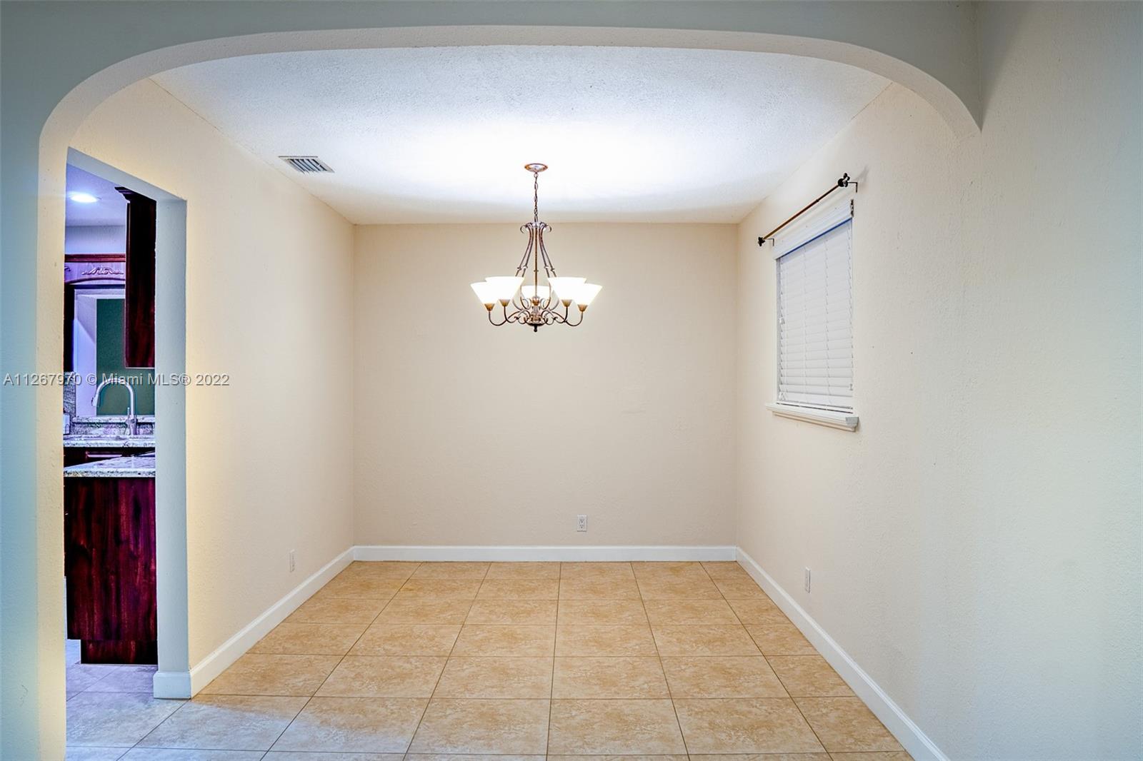 2100 N 55th Ave