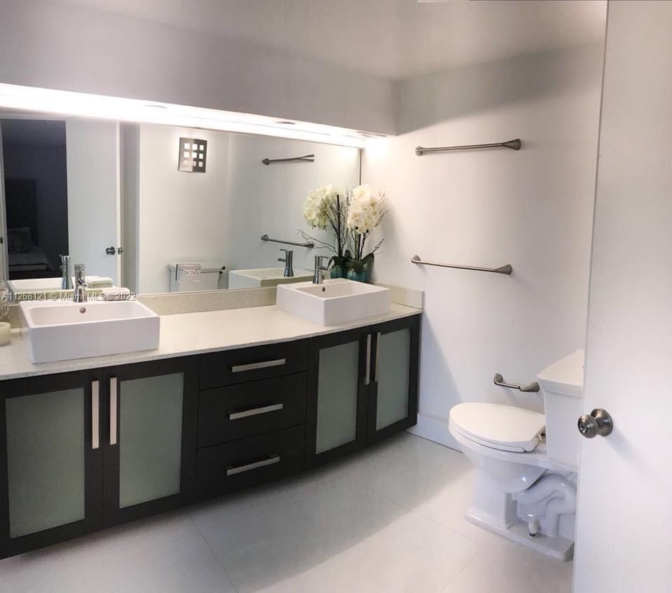 18181 NE 31st Ct Unit: 1503