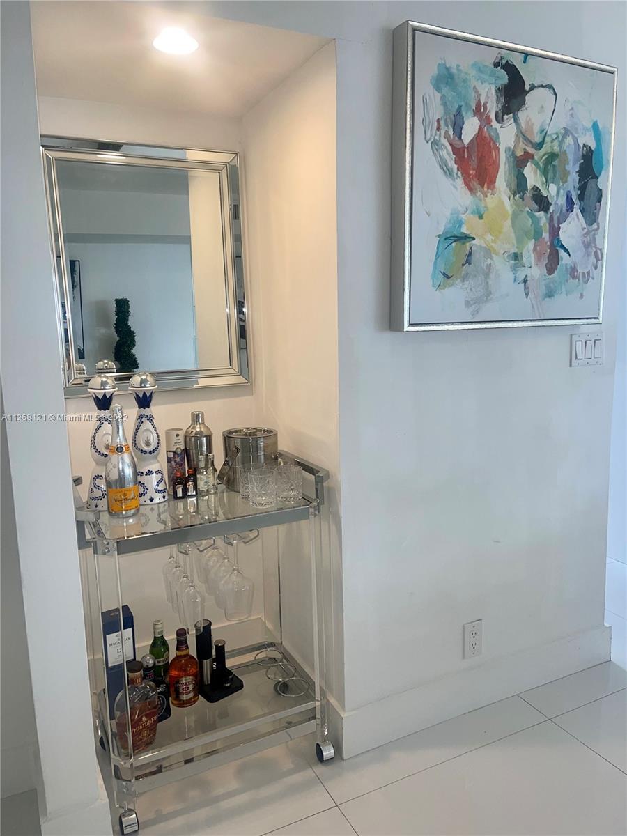 18181 NE 31st Ct Unit: 1503