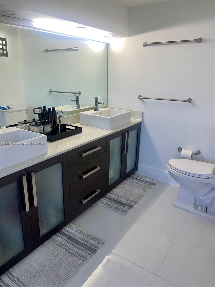 18181 NE 31st Ct Unit: 1503