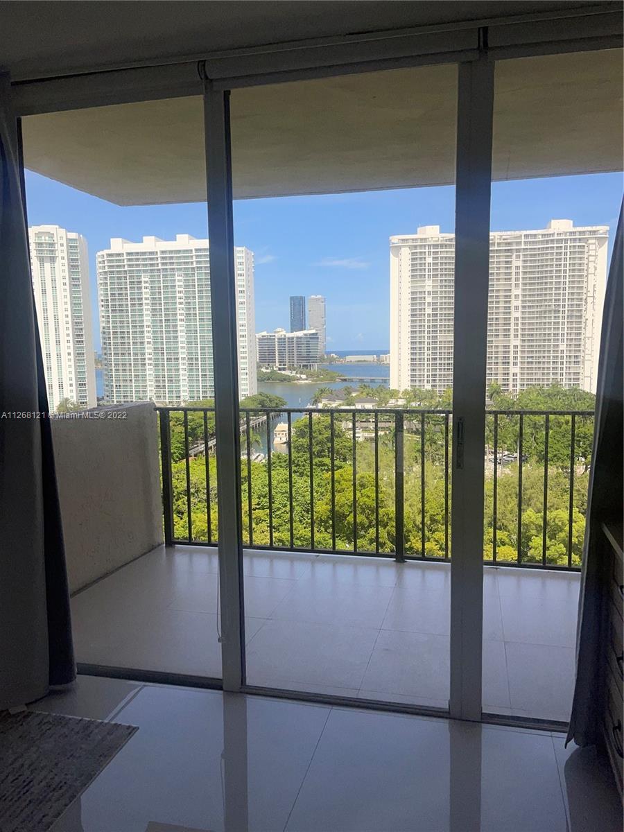 18181 NE 31st Ct Unit: 1503