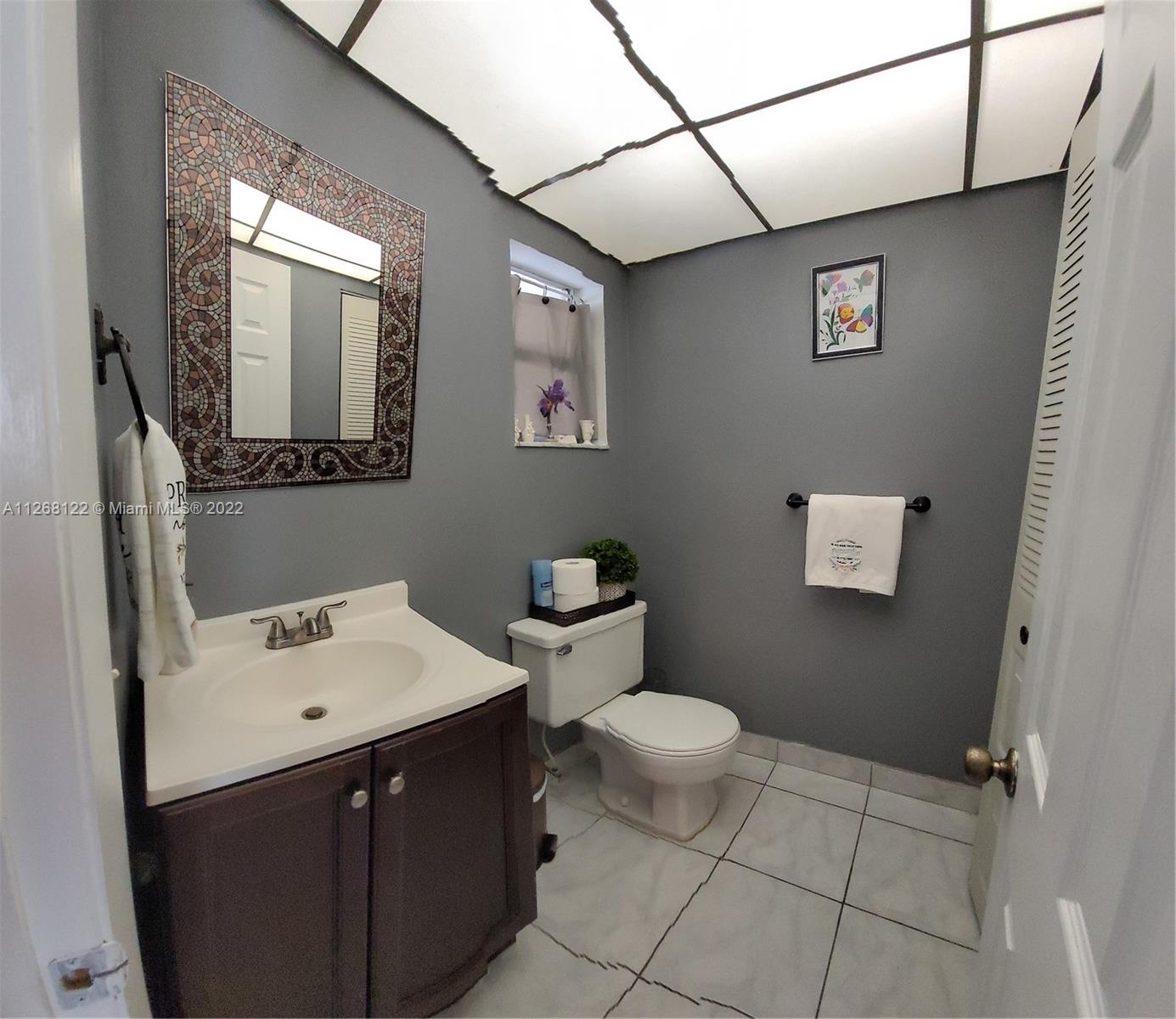 9801 SUNRISE LAKES Unit: 211