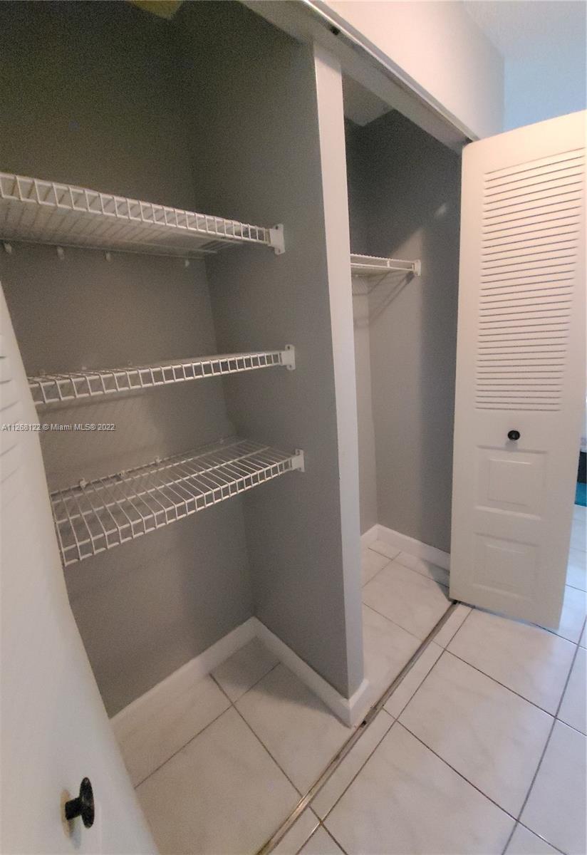 9801 SUNRISE LAKES Unit: 211