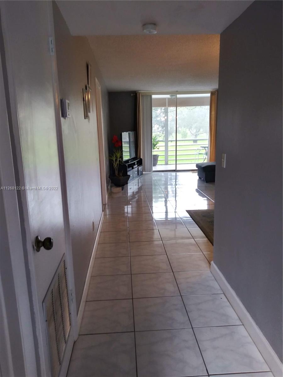 9801 SUNRISE LAKES Unit: 211