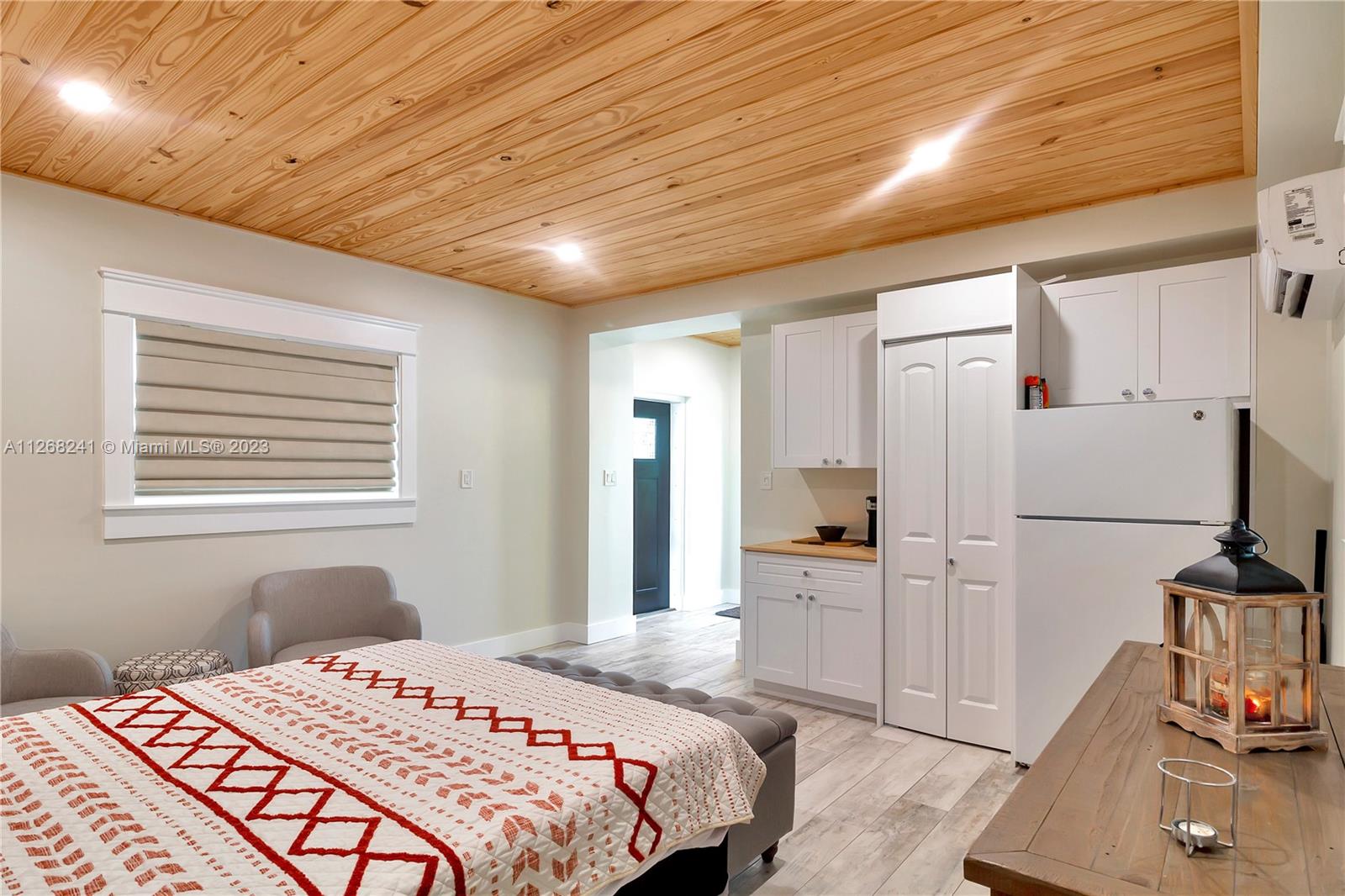 100 Bayview Dr