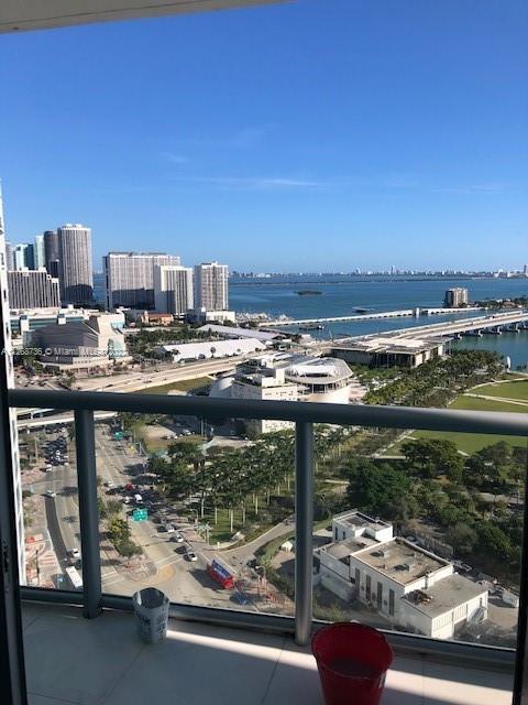888 Biscayne Blvd Unit: 2811