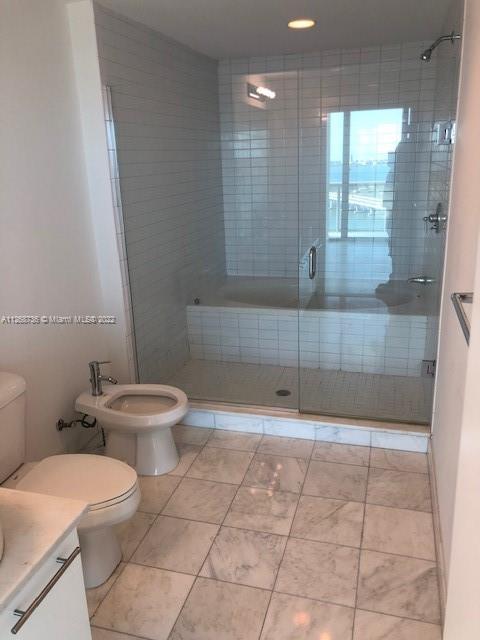 888 Biscayne Blvd Unit: 2811