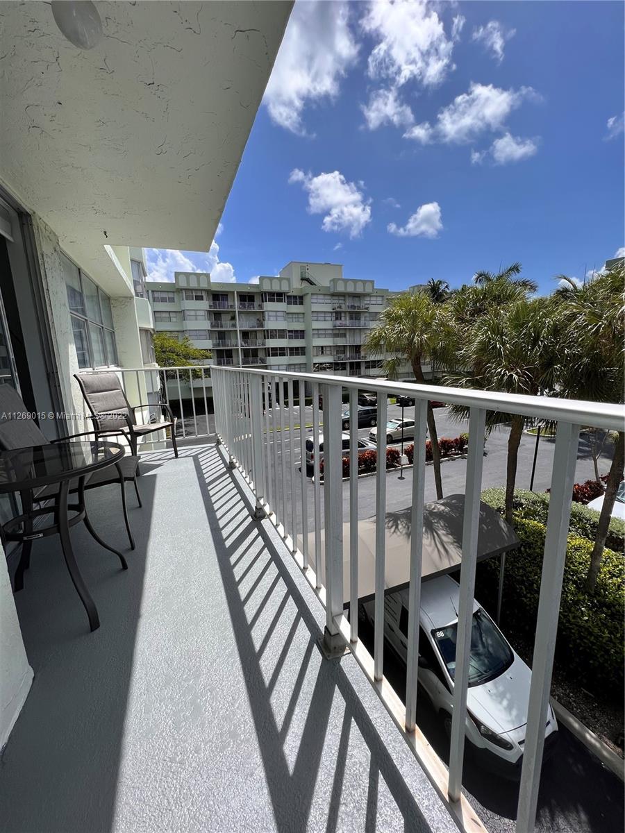16546 NE 26th Ave Unit: 3J