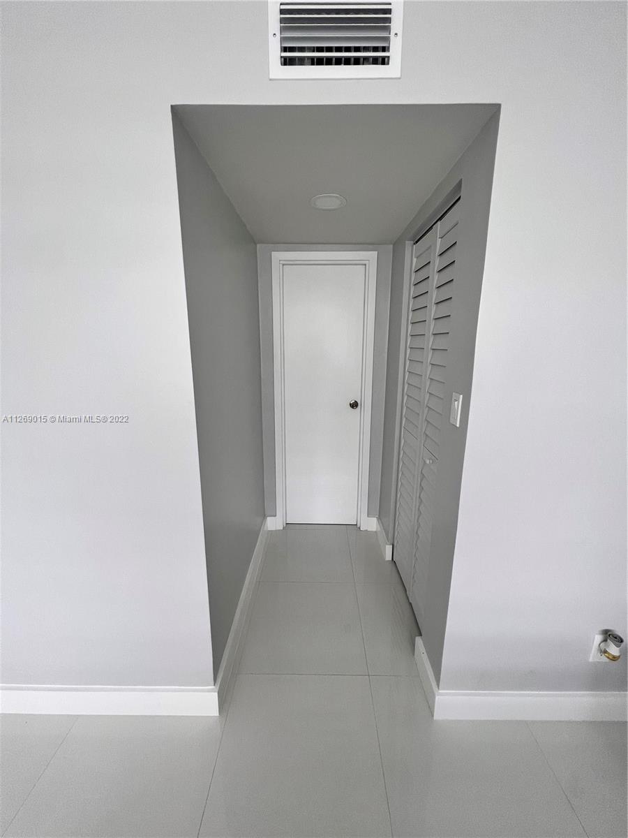16546 NE 26th Ave Unit: 3J
