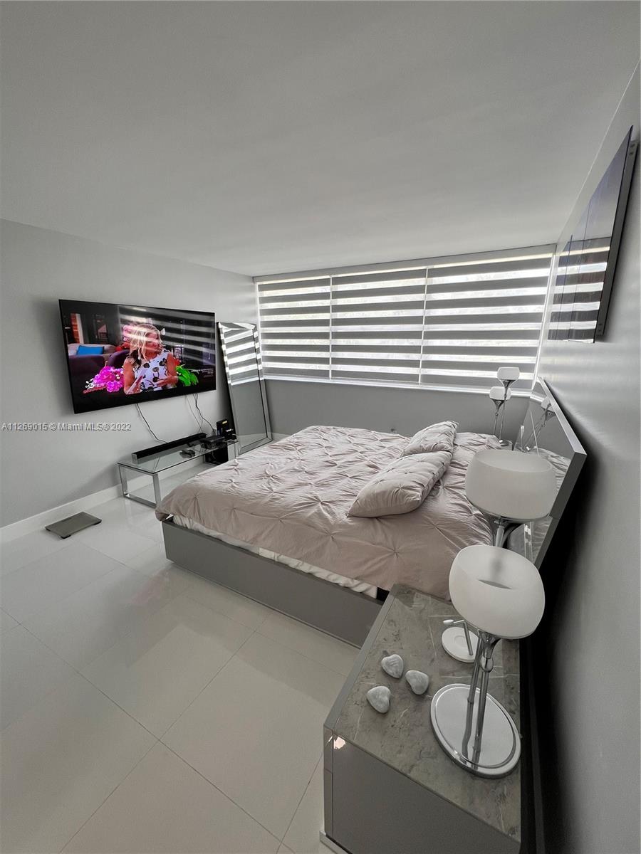16546 NE 26th Ave Unit: 3J