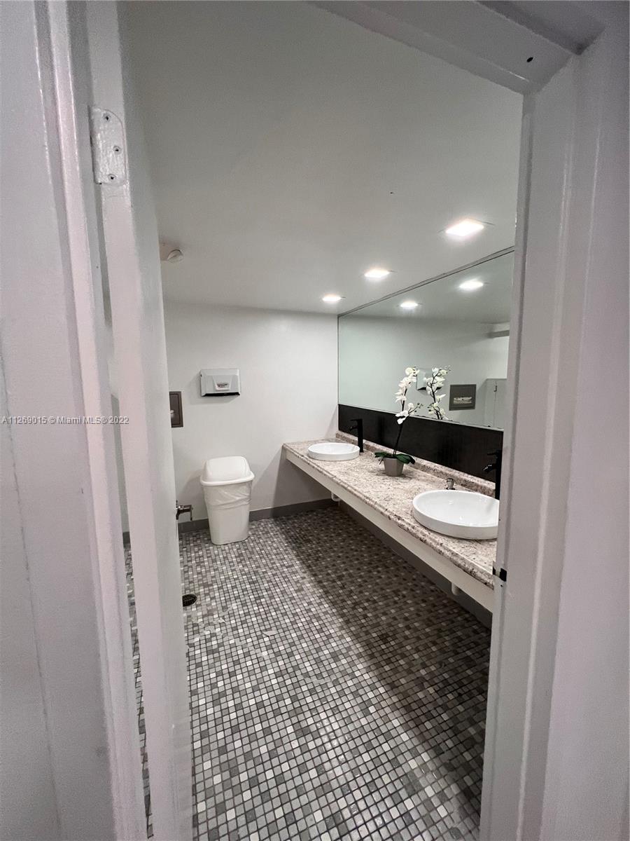 16546 NE 26th Ave Unit: 3J