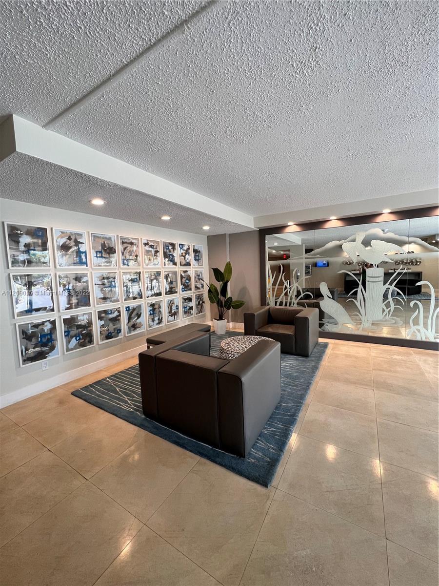 16546 NE 26th Ave Unit: 3J