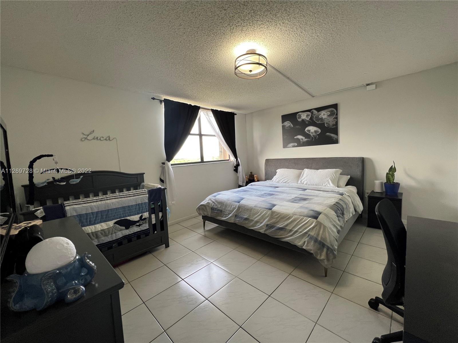 900 NE 195th St Unit: 717