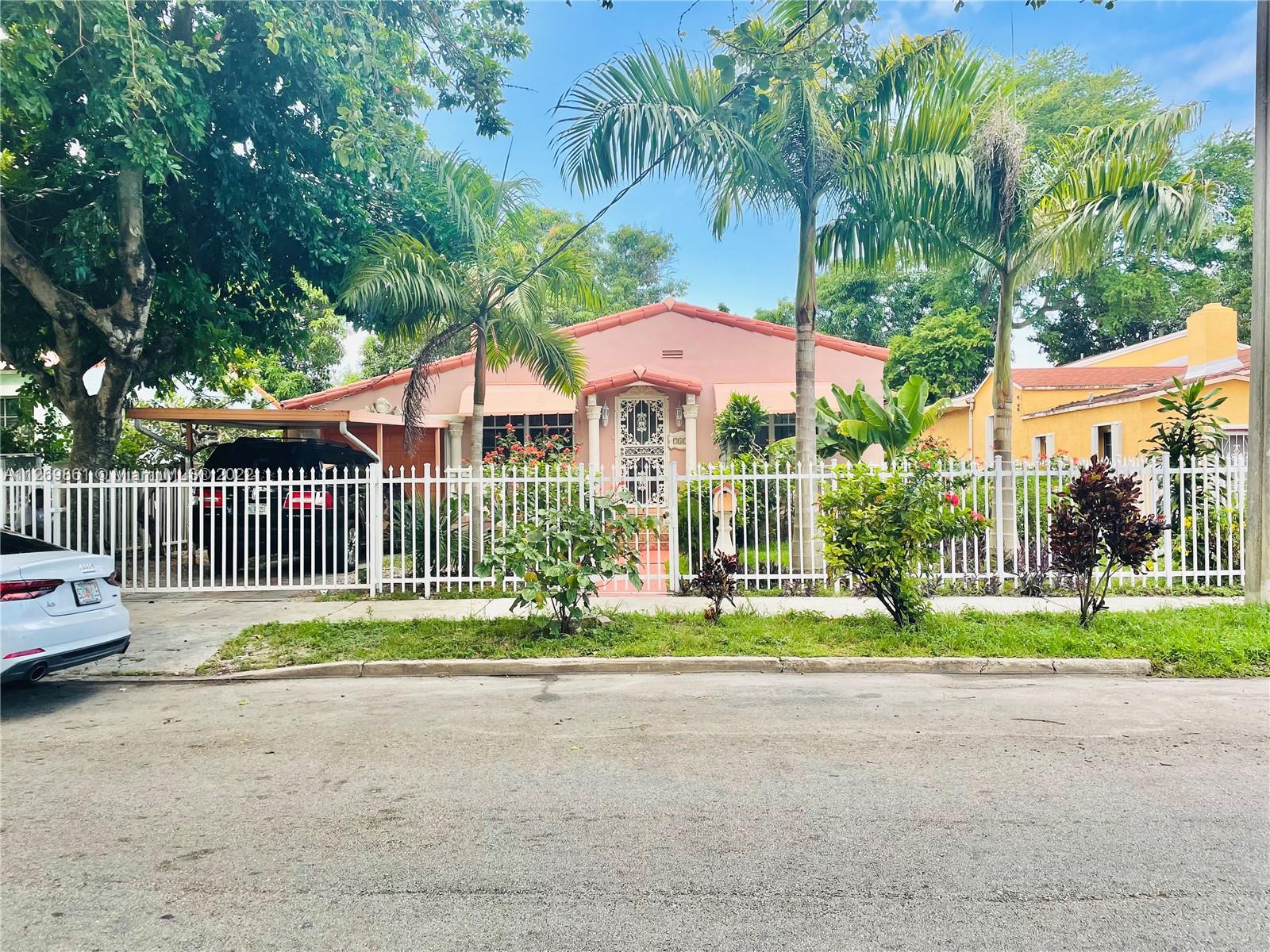 735 NW 45th St