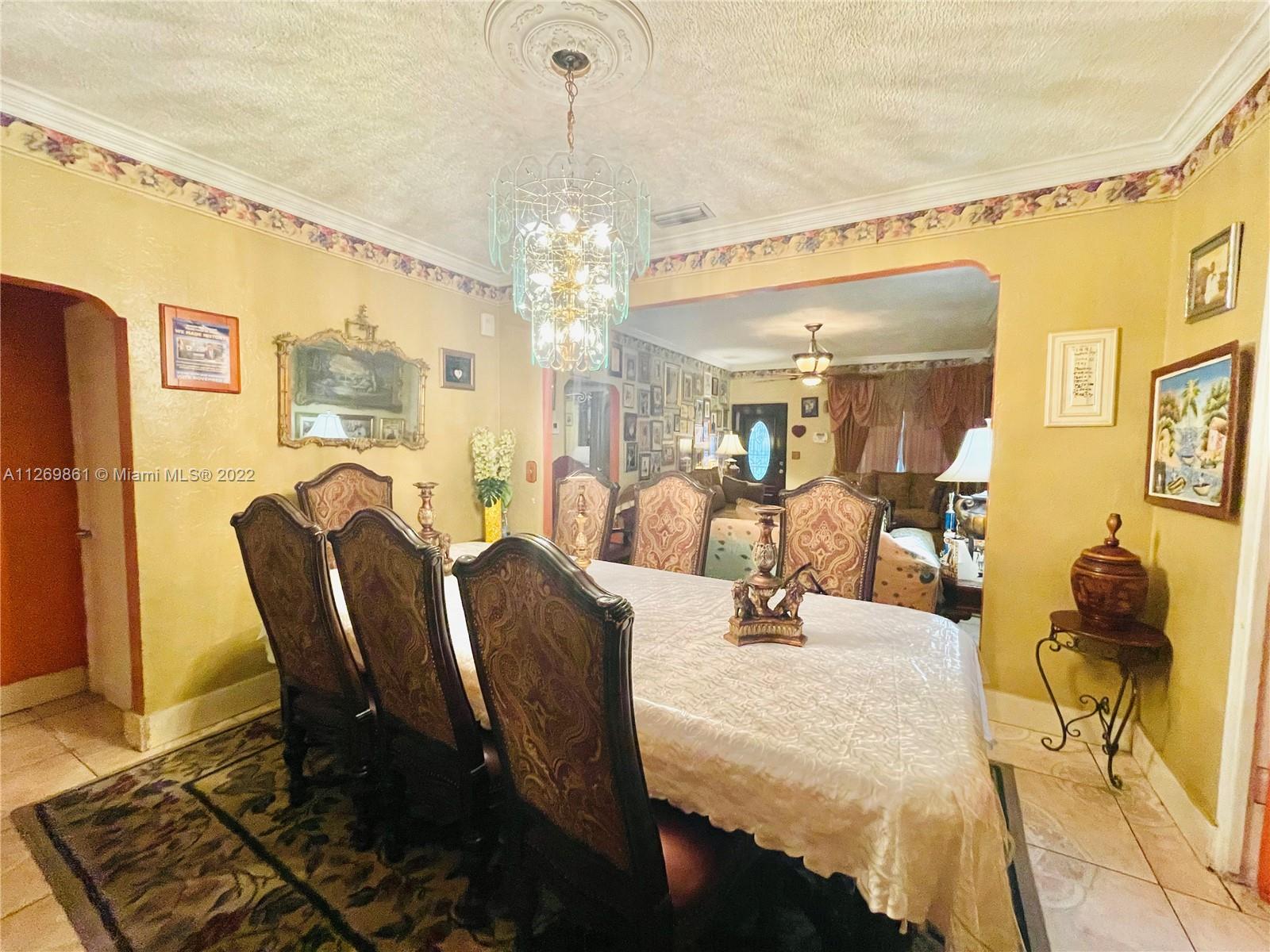 735 NW 45th St