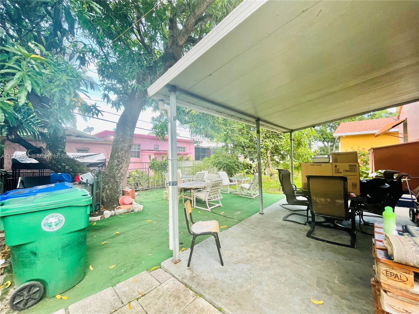 735 NW 45th St