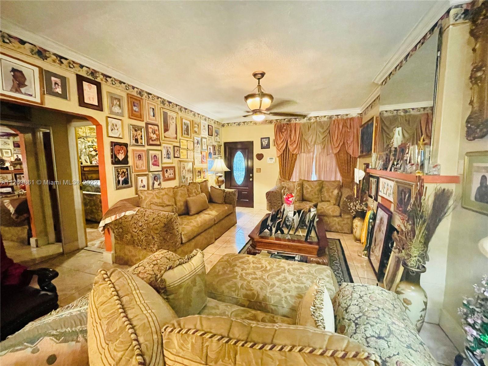 735 NW 45th St