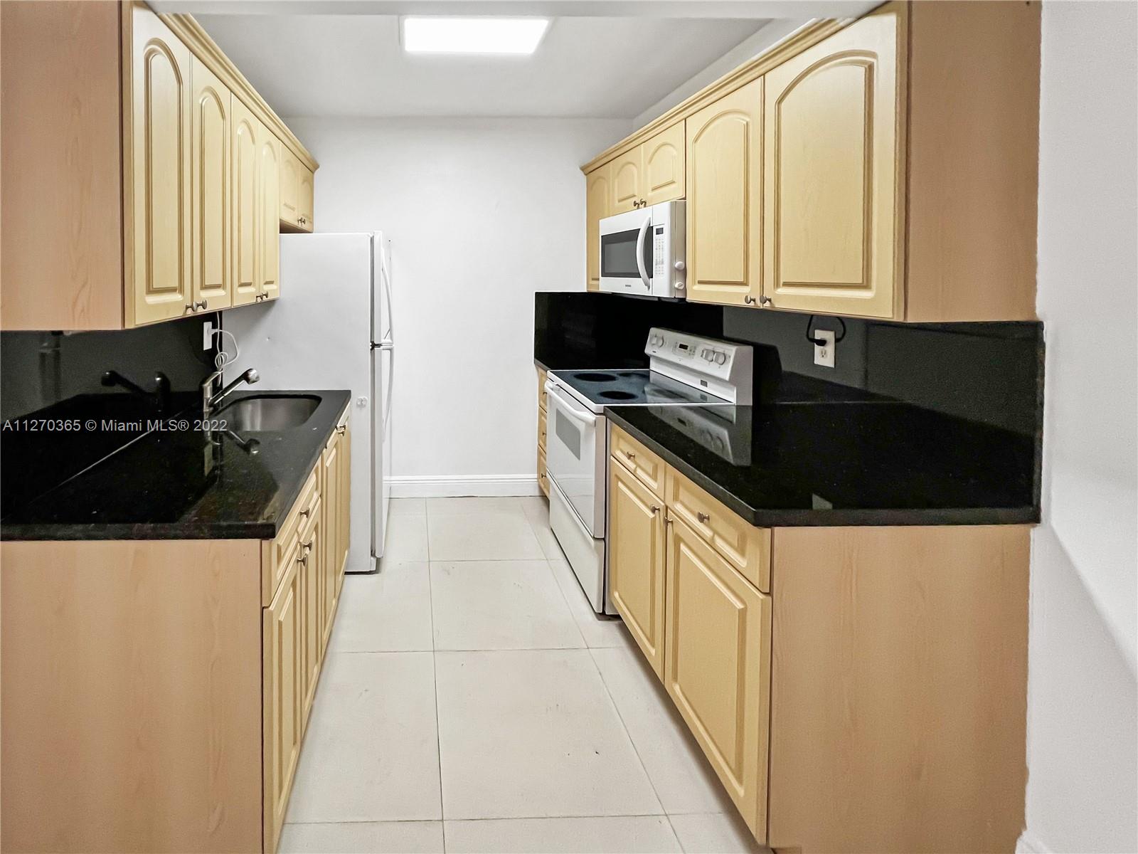 400 Minorca Ave Unit: 1