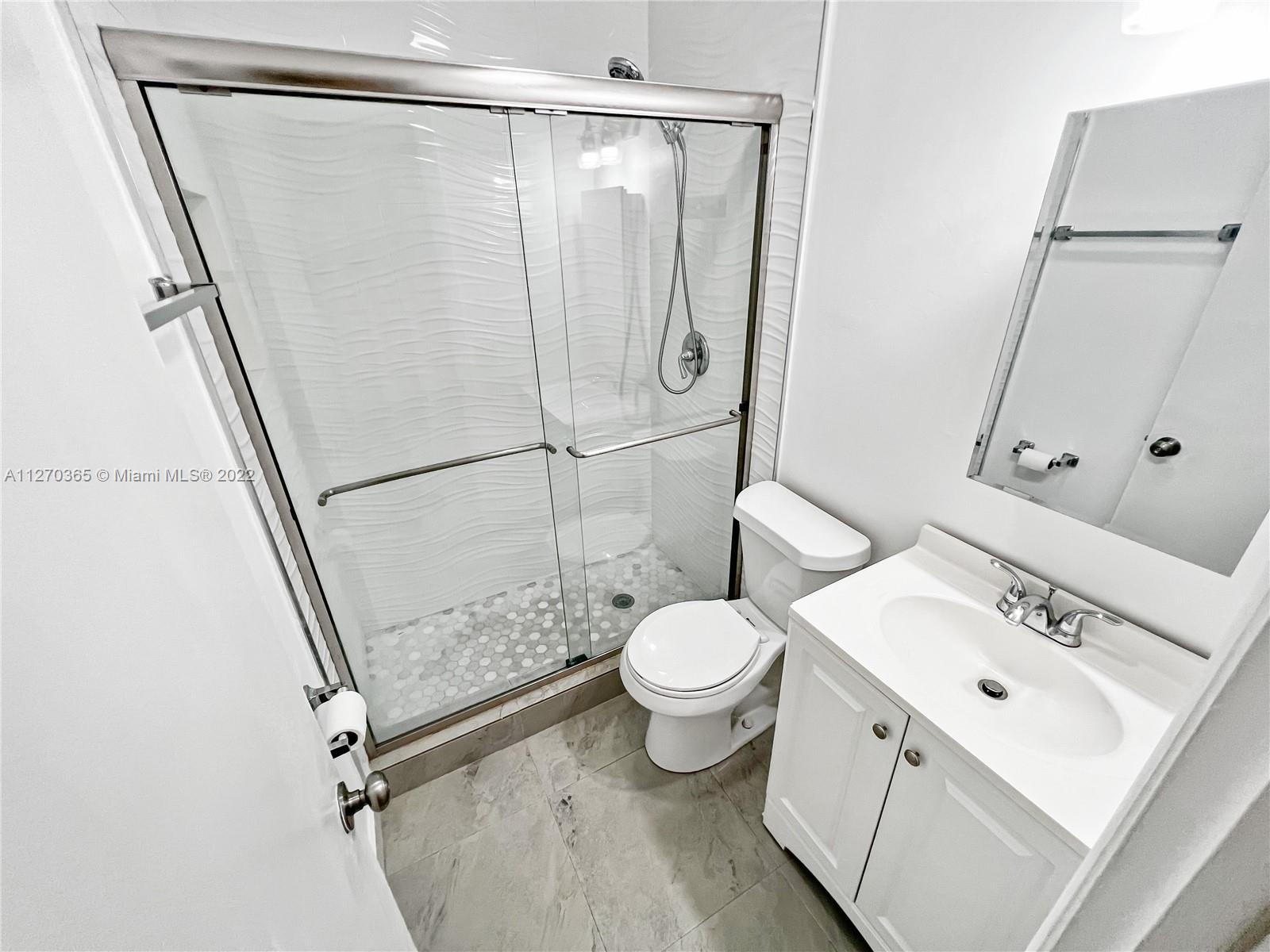 400 Minorca Ave Unit: 1