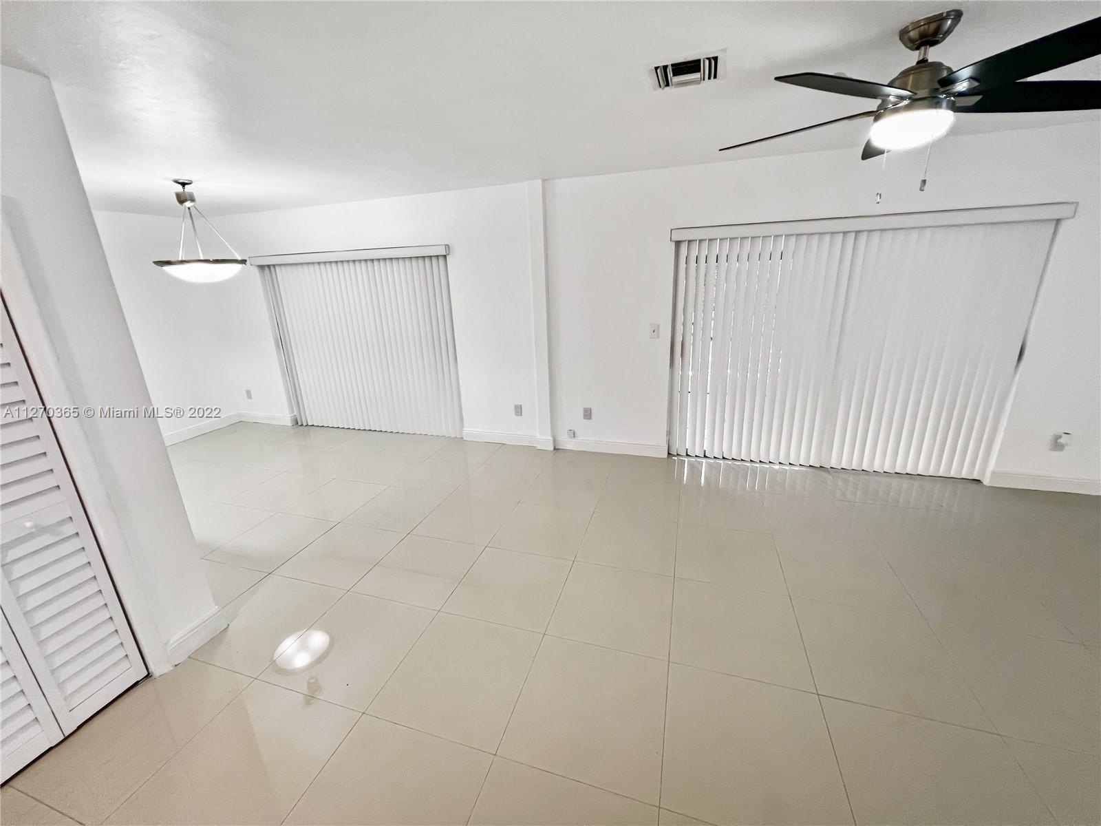 400 Minorca Ave Unit: 1