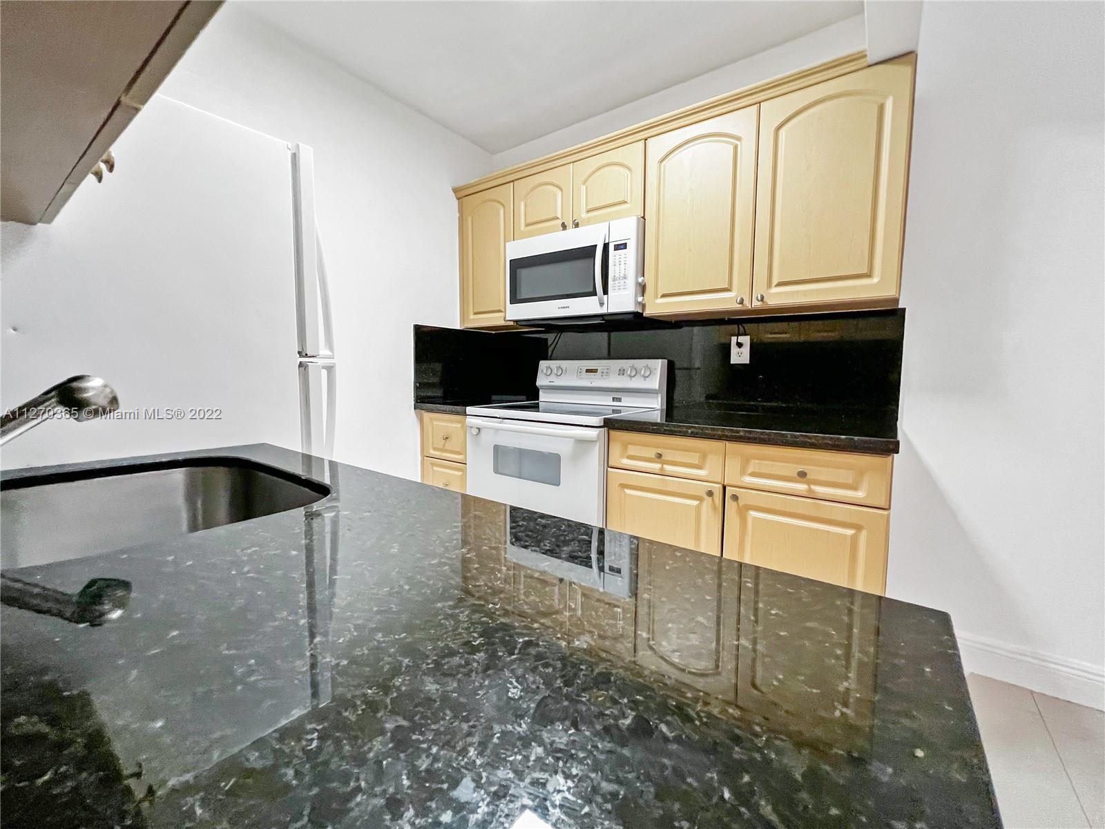 400 Minorca Ave Unit: 1