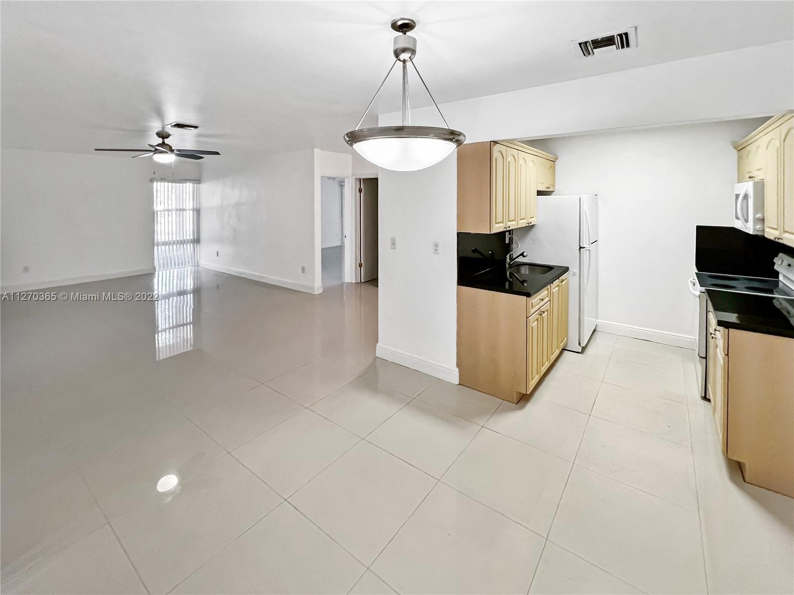 400 Minorca Ave Unit: 1